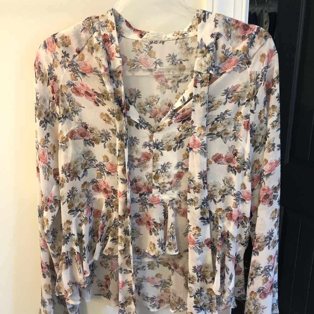 Floral bell sleeve top